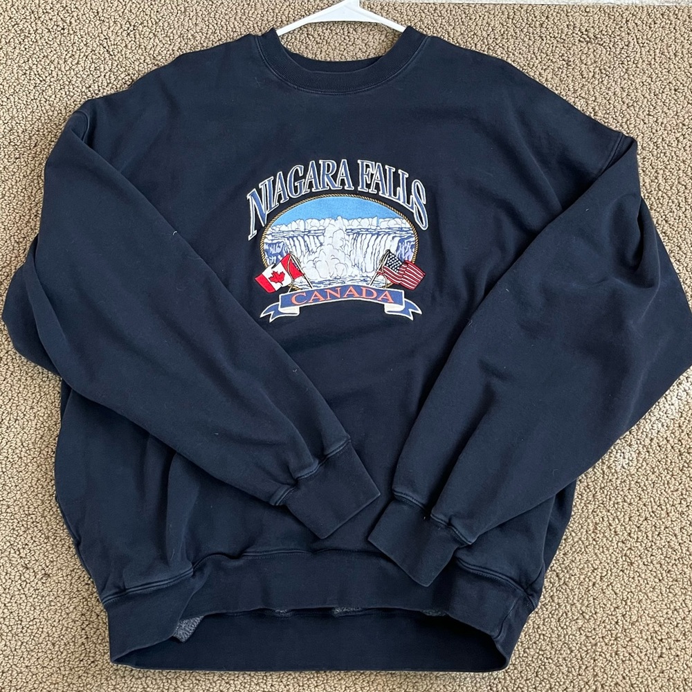 Brandy Melville sweatshirt